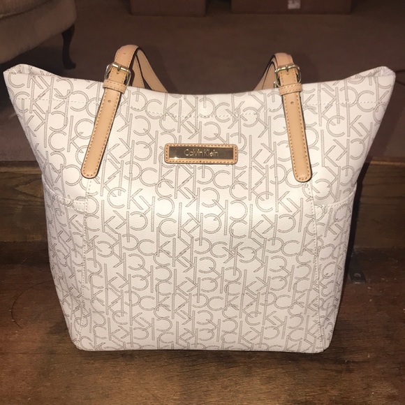 Calvin Klein Handbags - Calvin Klein tote purse new without tags!